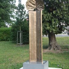 Plastika ke 100 letům Československa