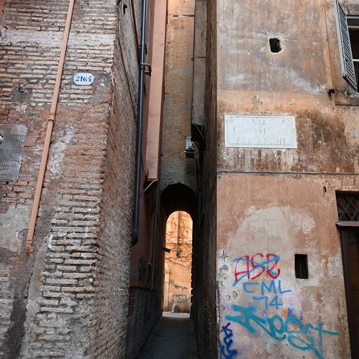 Wąska uliczka Rzymu