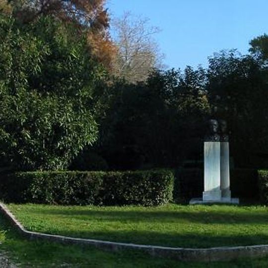 Παπαστράτειο δημοτικό πάρκο