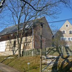 Wohnstallhaus und Scheune eines Zweiseithofes Schmiedeberger Straße 4