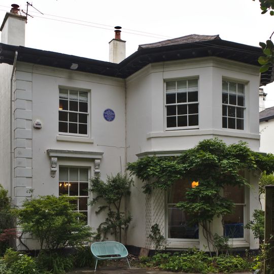 18 Village Road, Oxton