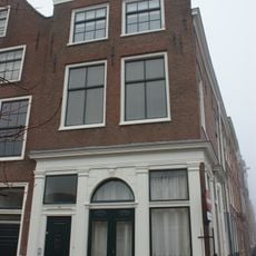 Nieuwe Rijn 99, Leiden