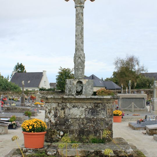 Croix du cimetière de Grand-Champ