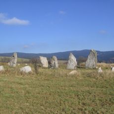Kamenný kruh v lokalitě "Pustiny" při silnici na Říčky