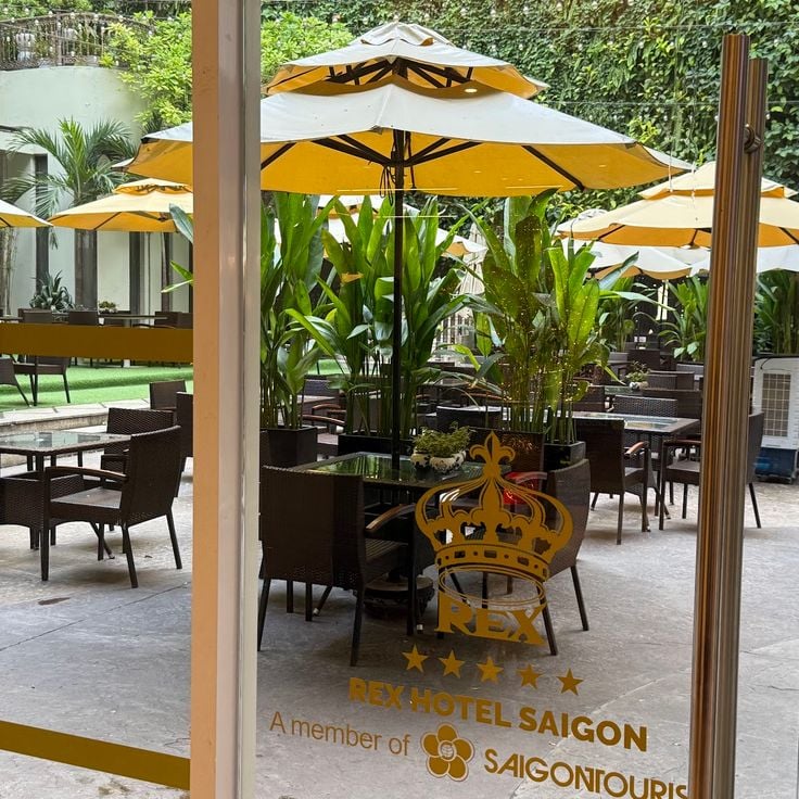 Rooftop Garden at Rex Hotel