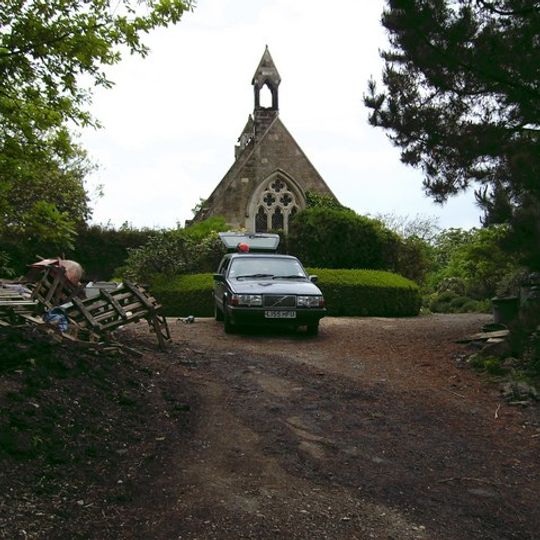 Church of St Helen and Tomb Enclosure
