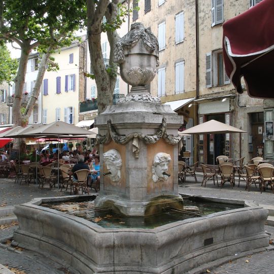 Fontaine des Quatre Saisons
