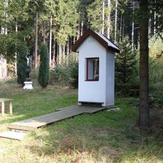 Kaplička východně od Moudrova