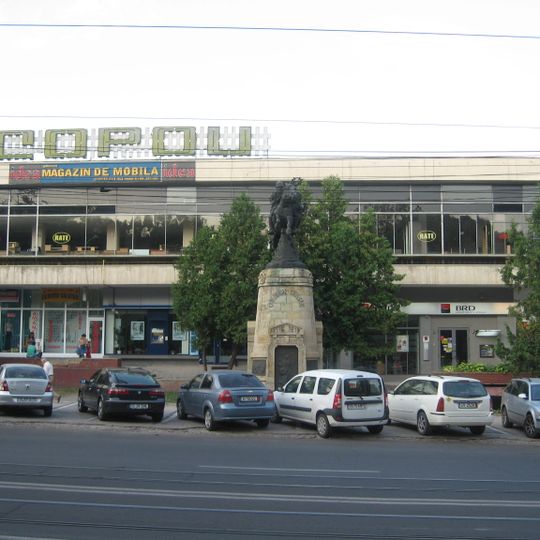 Attacking Cavalryman Statue