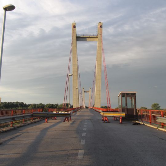 Ostrovul Mare Bridge