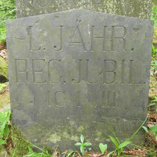 Lichnštejnský památník u Lošova v lese