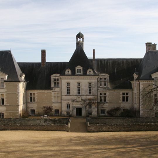 Château de Marcilly-sur-Maulne