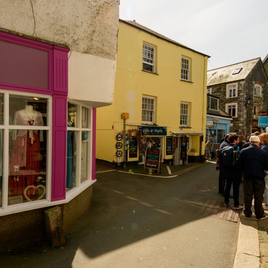 Dorill Cottage  Quay Way  Sam Supplies