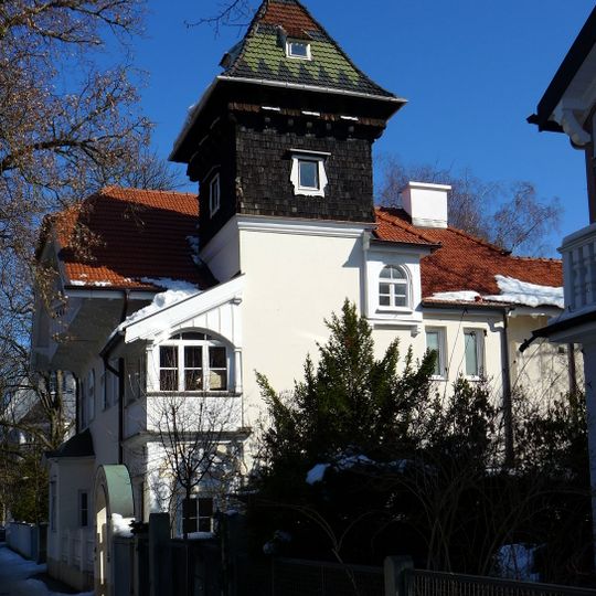 August-Exter-Straße 34