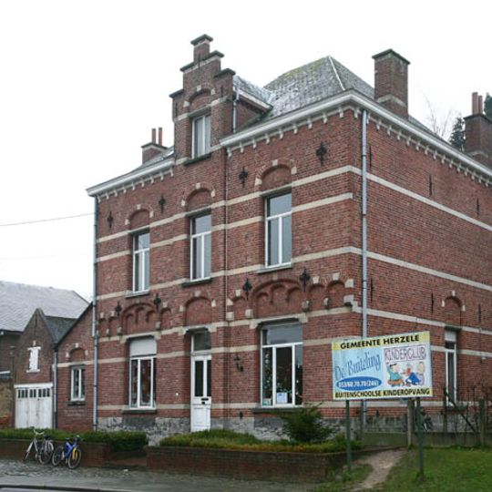 Pastorie van de parochie Sint-Antonius-Abt, Borsbeke