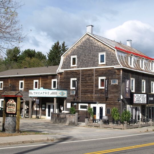 Hôtel Petite-Nation