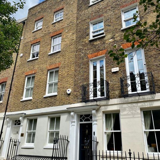 3 And 4, Derby Street W1