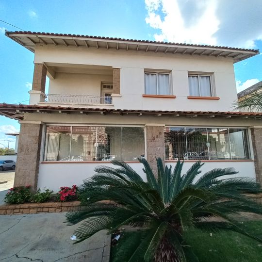 Imóvel à Rua Dona Alexandrina, nº 1469