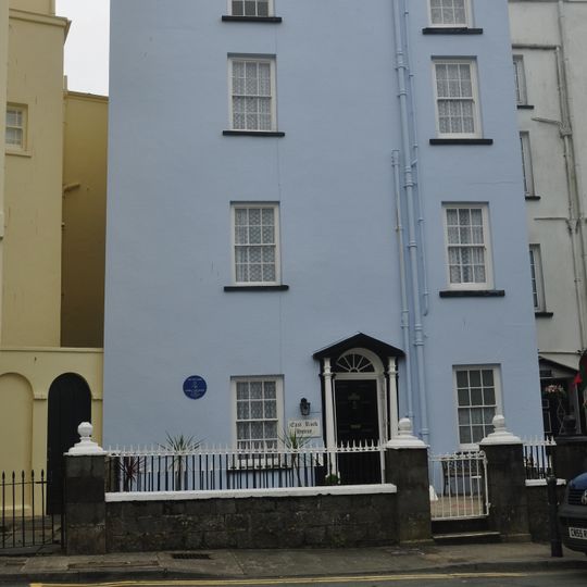No 7 Rock Houses including area and forecourt railings