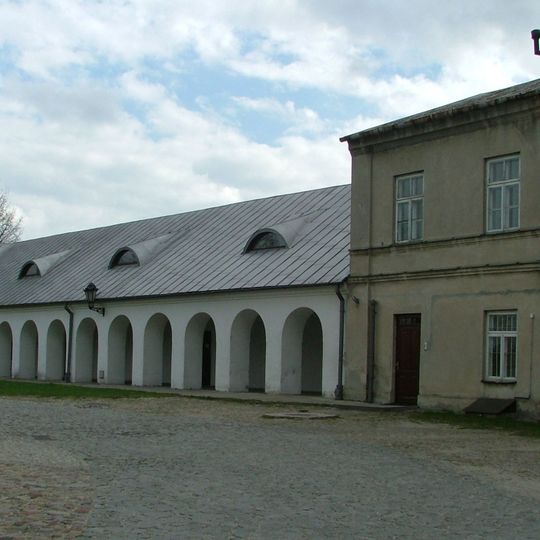 Budynek gospodarczy – stajnie, wozownie