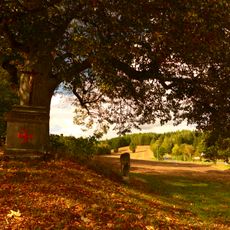 Steinerner Feldaltar zu einem Schauergedenken