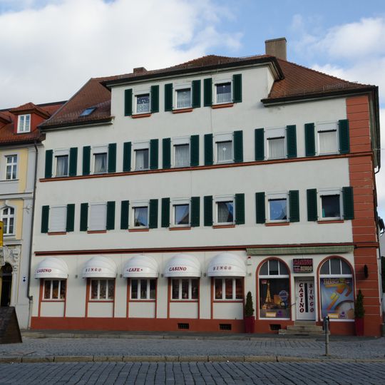 Maximilianstraße 17