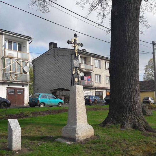 Kříž v Drahotíně u bytovek