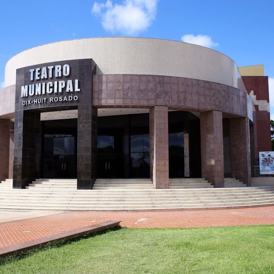 Teatro Municipal Dix-Huit Rosado