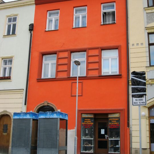 Dolní náměstí 22