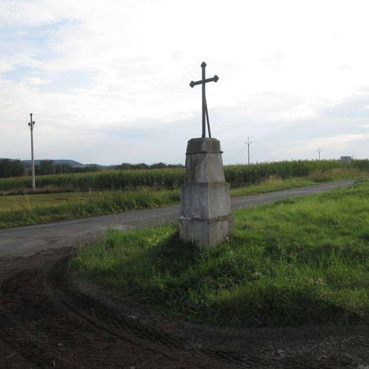 Kříž západně od Hlohoviček