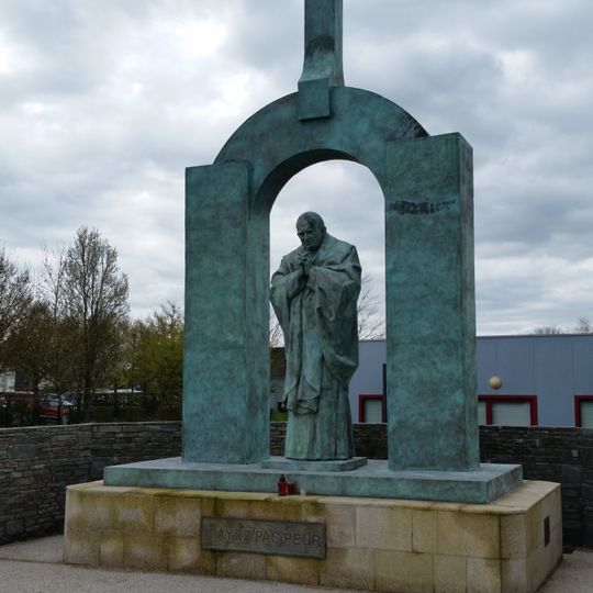 Monument to Pope John Paul II