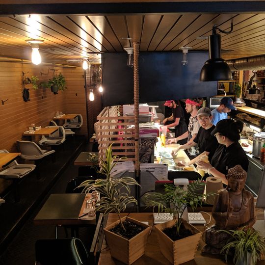 Sushi Momo Vegan