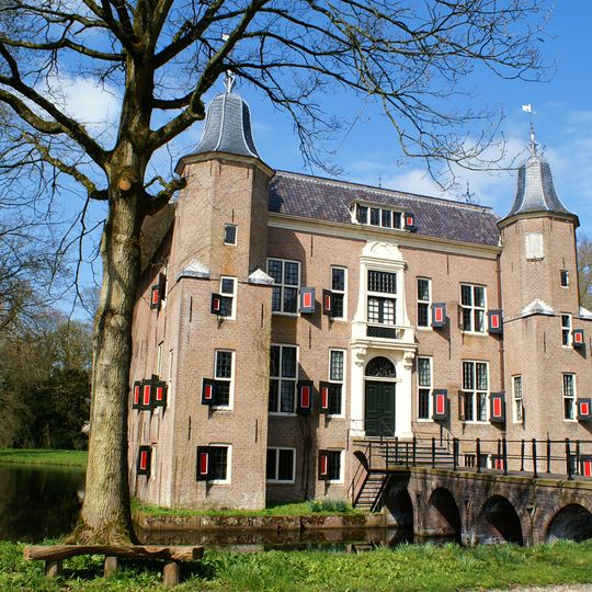 Huis te Linschoten: toegangsbrug