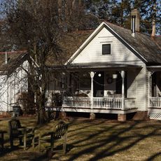 Cottage at Rock and Dubuque Streets