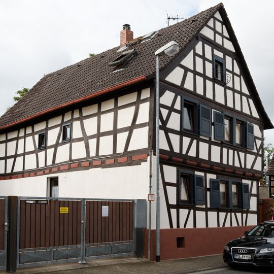 Haus Ernst-Ludwig-Straße 83