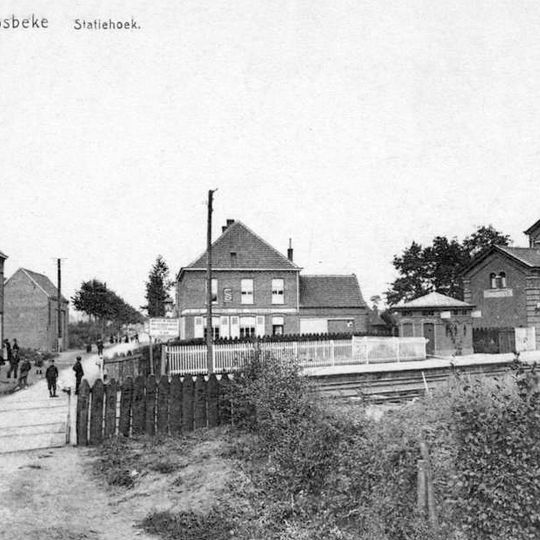 Station Oostrozebeke