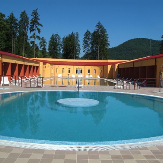 Centrul Balnear Parc Măgura Targu Ocna;Ștrand apă sărată