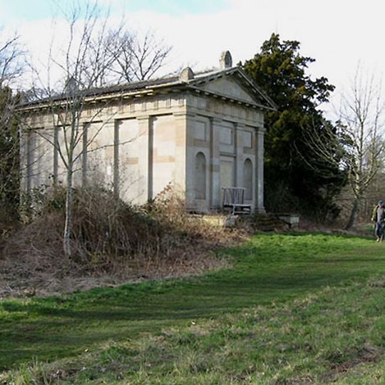 Springwood House, Scott-douglas Mausoleum