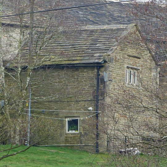 Small outbuilding to south of Long Lee