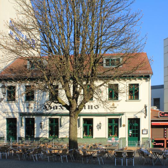 Wohnhaus & Gaststätte Alt-Tegel 2