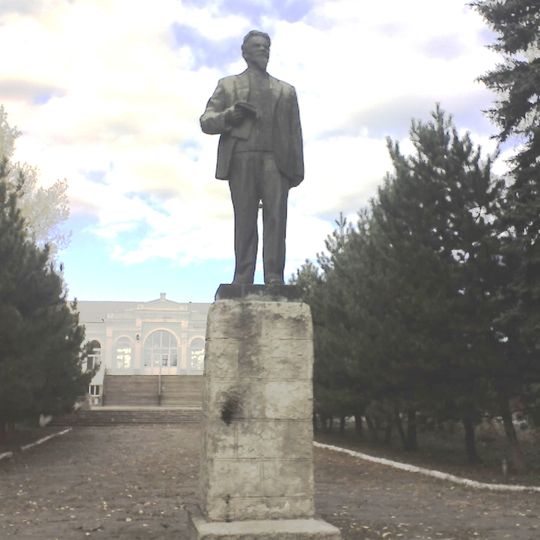 Statue of Mikhail Kalinin in Krasny Sulin
