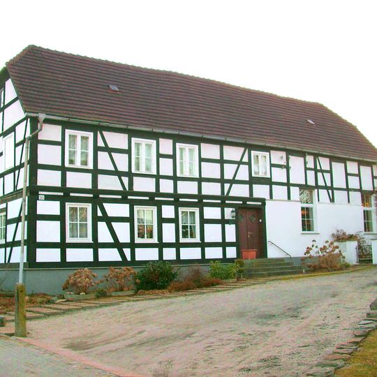 Wohnhaus eines Bauernhofes, später Gasthof Friedrich-Engels-Straße 16