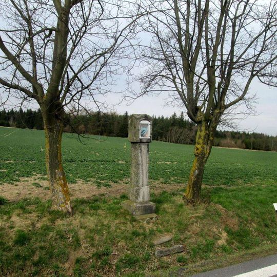 Boží muka západně od Hradešic