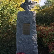 Buste du lieutenant colonel Ian « Tommy » Harris