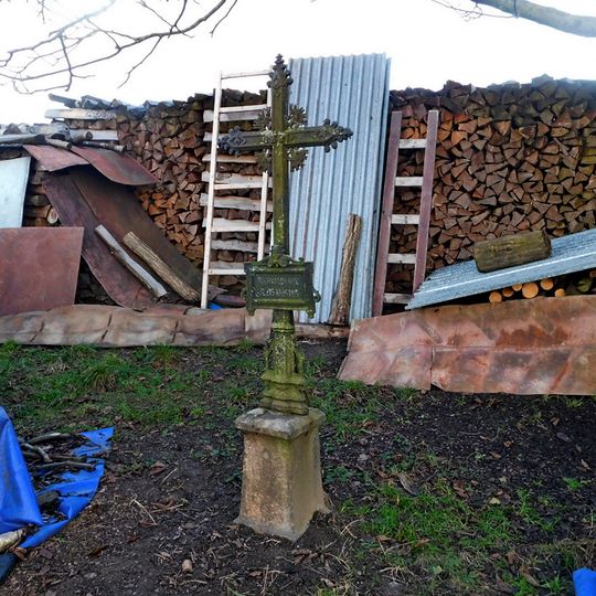 Kříž při zaniklé cestě do Řehořova severně od Kamenice