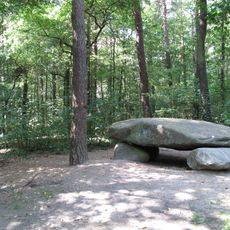 Drei Findlinge im Steinbergpark