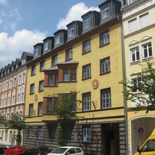 Verwaltungsgebäude in geschlossener Bebauung konzipiert Ludwig-Kirsch-Straße 23