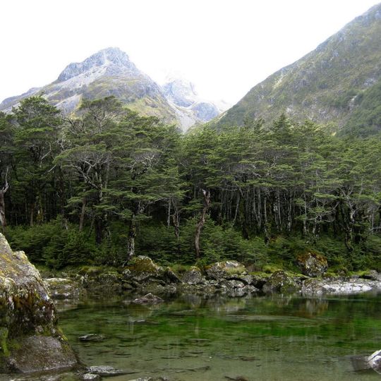 Rotomairewhenua / Blue Lake