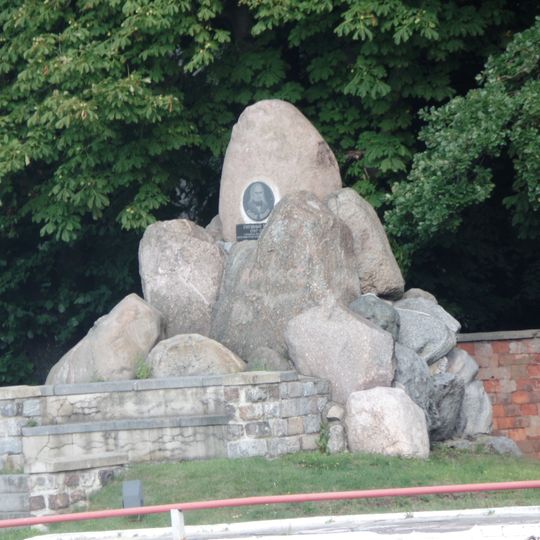 Памятник инженеру Хагену