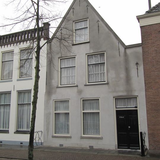 Voorstraat 15, Sommelsdijk